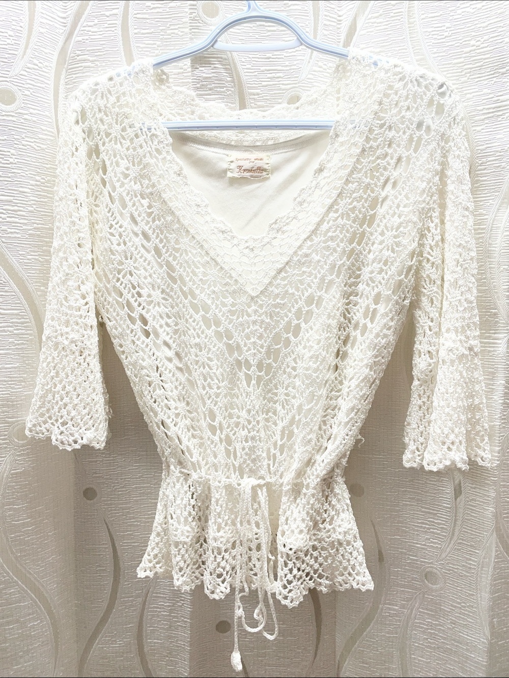 Papillon Blanc White Crochet V-Neck Drawstring Peplum top